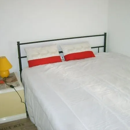 Holiday home Dans Un Village Medieval Auzon