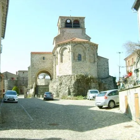 Holiday home Dans Un Village Medieval Auzon